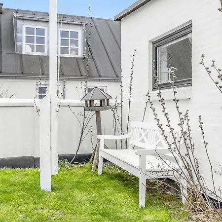 Domi - 200m From The Sea By Interhome