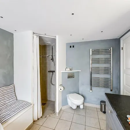Domi - 200m From The Sea By Interhome