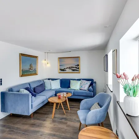 Domi - 200m From The Sea By Interhome